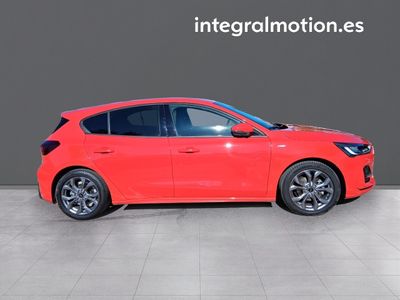 ford-focus-1-0-ecoboost-mhev-92kw-st-line-25 Thumbnail