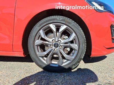 ford-focus-1-0-ecoboost-mhev-92kw-st-line-28 Thumbnail