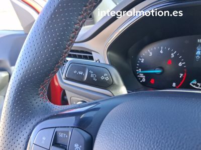 ford-focus-1-0-ecoboost-mhev-92kw-st-line-13 Thumbnail
