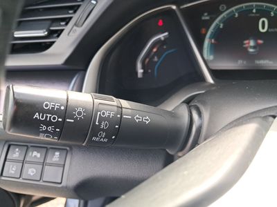 honda-civic-1-5-i-vtec-turbo-executive-13 Thumbnail
