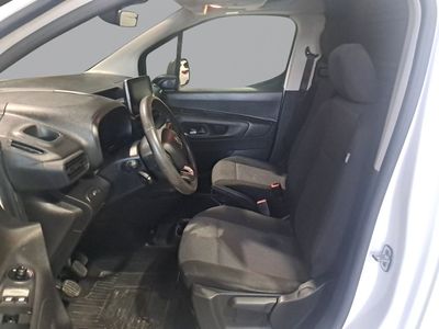 toyota-proace-city-van-furgon-l1-gx-1-5d-100cv-6 Thumbnail