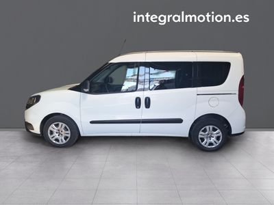 fiat-dobl-1-6-mtj-combi-90cv-11 Thumbnail