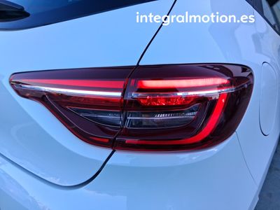 renault-clio-equilibre-blue-dci-74kw-100cv-26 Thumbnail
