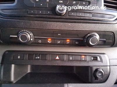 toyota-proace-van-l1-furgon-1-5d-120cv-9 Thumbnail