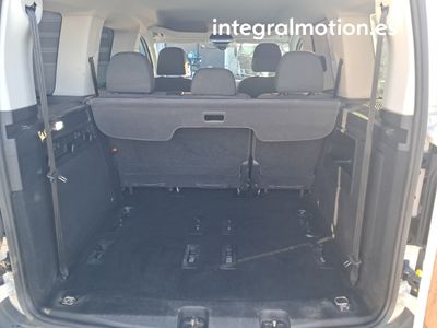 volkswagen-caddy-2-0-tdi-combi-102cv-5 Thumbnail