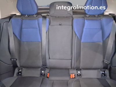 lynk-co-01-1-5-phev-19 Thumbnail