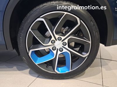 lynk-co-01-1-5-phev-28 Thumbnail