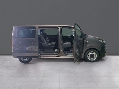 opel-vivaro-combi-1-5-88kw-120cv-m-std-express-15 Thumbnail