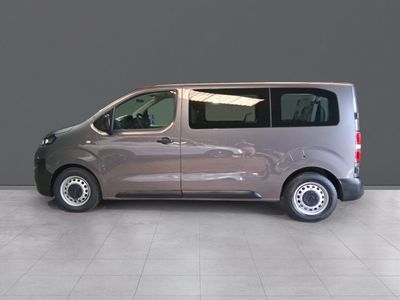 opel-vivaro-combi-1-5-88kw-120cv-m-std-express-12 Thumbnail