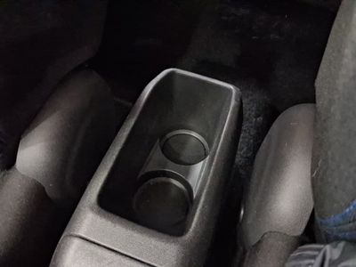 peugeot-208-1-2-s-s-signature-82-21 Thumbnail
