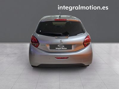 peugeot-208-1-2-s-s-signature-82-24 Thumbnail