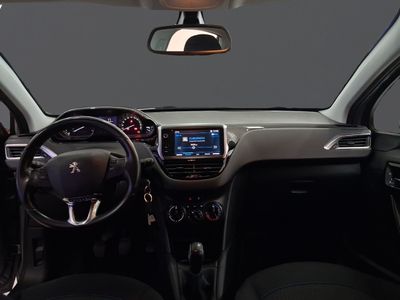 peugeot-208-1-2-s-s-signature-82-6 Thumbnail