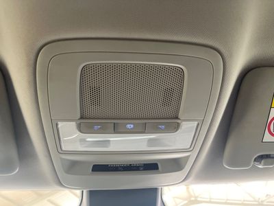mg-zs-1-5-luxury-18 Thumbnail
