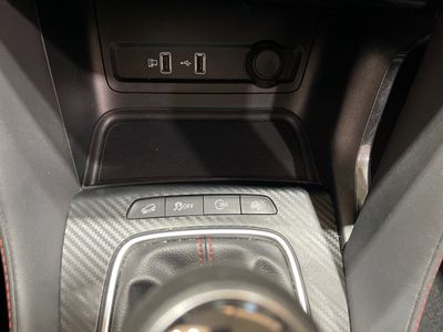 mg-zs-1-5-luxury-34 Thumbnail