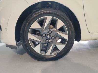 hyundai-i10-1-0-klass-28 Thumbnail