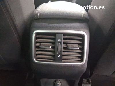 kia-sportage-1-6-mhev-drive-100kw-136cv-4x2-19 Thumbnail
