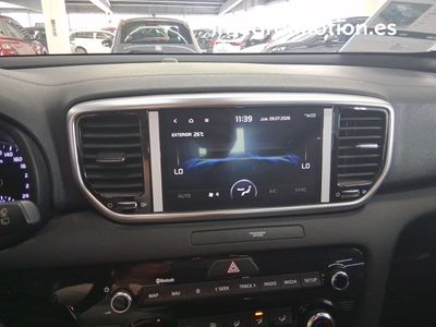 kia-sportage-1-6-mhev-drive-100kw-136cv-4x2-13 Thumbnail