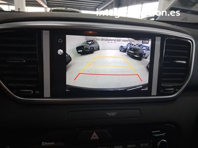 kia-sportage-1-6-mhev-drive-100kw-136cv-4x2-14 Thumbnail