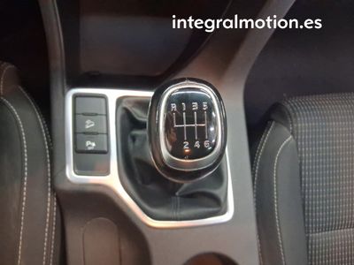 kia-sportage-1-6-mhev-drive-100kw-136cv-4x2-16 Thumbnail