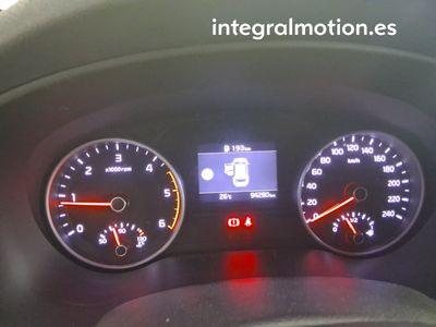 kia-sportage-1-6-mhev-drive-100kw-136cv-4x2-7 Thumbnail