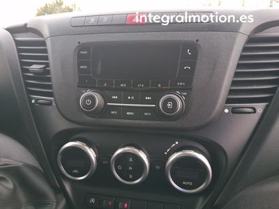 iveco-daily-35c-16h-3450-con-plataforma-elevadora-10 Thumbnail