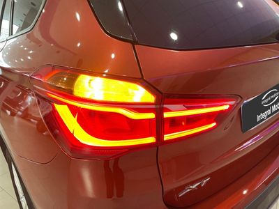 bmw-x1-sdrive18d-27 Thumbnail