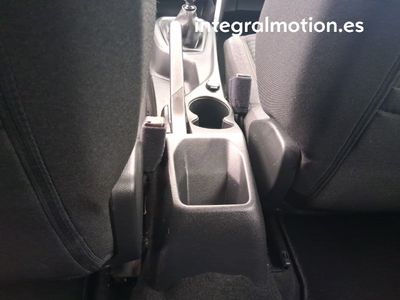 peugeot-2008-active-19 Thumbnail