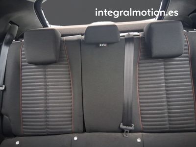peugeot-2008-active-18 Thumbnail