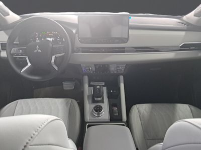 mitsubishi-outlander-phev-kaiteki-4wd-6 Thumbnail