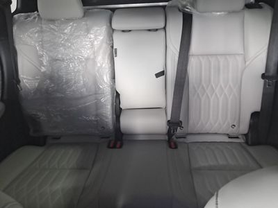 mitsubishi-outlander-phev-kaiteki-4wd-19 Thumbnail