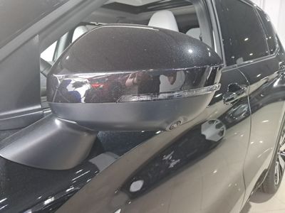 mitsubishi-outlander-phev-kaiteki-4wd-30 Thumbnail