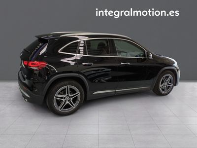 mercedes-gla-gla-200-d-25 Thumbnail