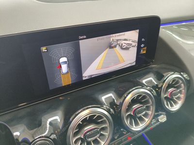 mercedes-gla-gla-200-d-15 Thumbnail