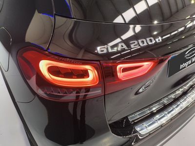mercedes-gla-gla-200-d-27 Thumbnail