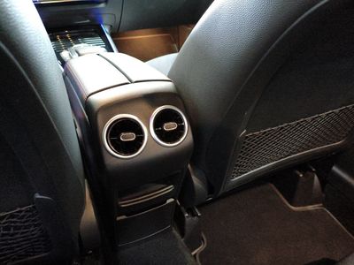 mercedes-gla-gla-200-d-20 Thumbnail