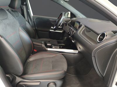 mercedes-gla-gla-200-d-8 Thumbnail
