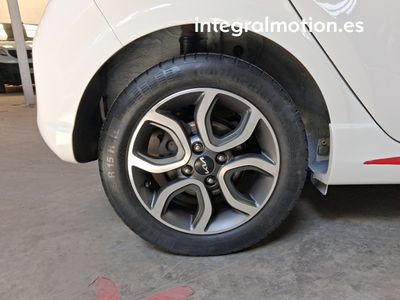 kia-picanto-1-0-dpi-49kw-67cv-amt-gt-line-28 Thumbnail