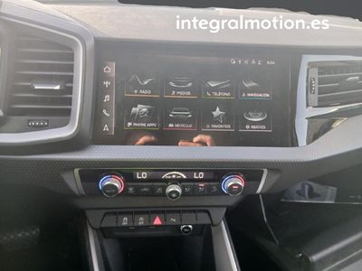 audi-a1-sportback-black-line-30-tfsi-81kw-s-tron-8 Thumbnail