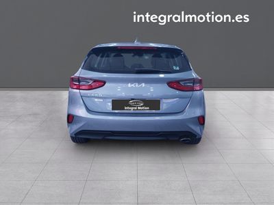 kia-ceed-1-0-mhev-88kw-120cv-drive-dct-24 Thumbnail