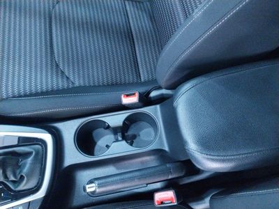 kia-ceed-1-0-mhev-88kw-120cv-drive-dct-21 Thumbnail