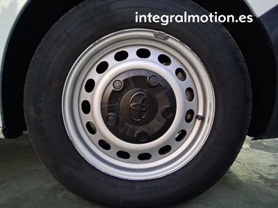 toyota-proace-van-l1-furgon-1-5d-120cv-17 Thumbnail