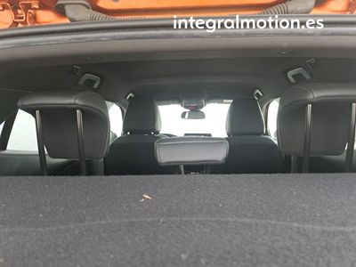 peugeot-2008-allure-pack-bluehdi-130-s-s-eat8-8 Thumbnail