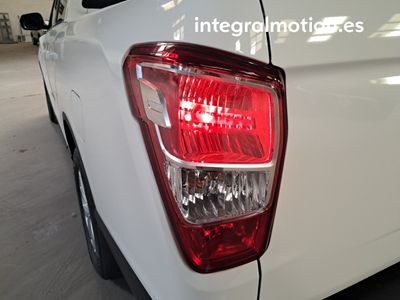 kgm-musso-sports-d22dtr-4x4-pro-27 Thumbnail