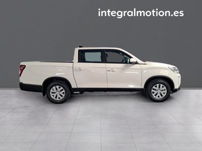 kgm-musso-sports-d22dtr-4x4-pro-25 Thumbnail