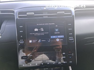 hyundai-tucson-1-6-crdi-100kw-136cv-48v-maxx-dct-4x4-13 Thumbnail