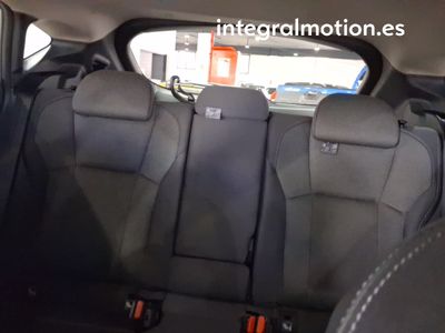 subaru-crosstrek-2-0i-hybrid-cvt-field-19 Thumbnail