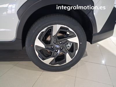 subaru-crosstrek-2-0i-hybrid-cvt-field-28 Thumbnail