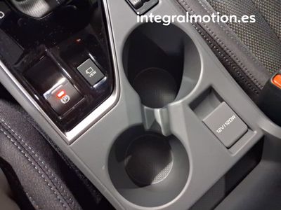 subaru-crosstrek-2-0i-hybrid-cvt-field-21 Thumbnail