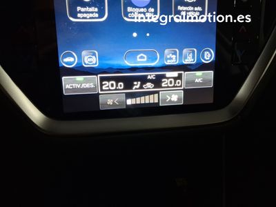 subaru-crosstrek-2-0i-hybrid-cvt-field-16 Thumbnail