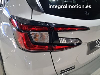 subaru-crosstrek-2-0i-hybrid-cvt-field-27 Thumbnail
